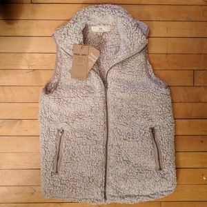 Thread & Supply Arctic Fleece Sherpa Vest - XS